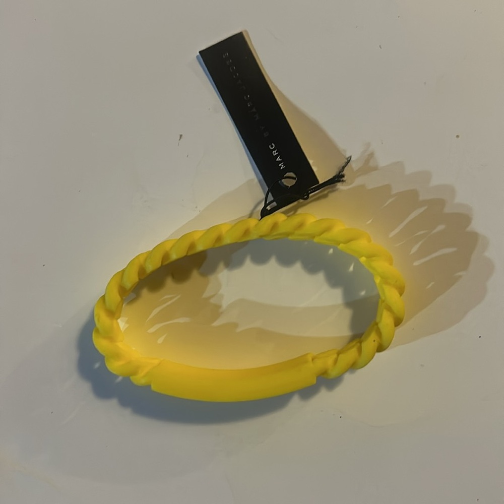 Marc By Marc Jacobs Yellow Silicone Bracelet - Picture 3 of 4
